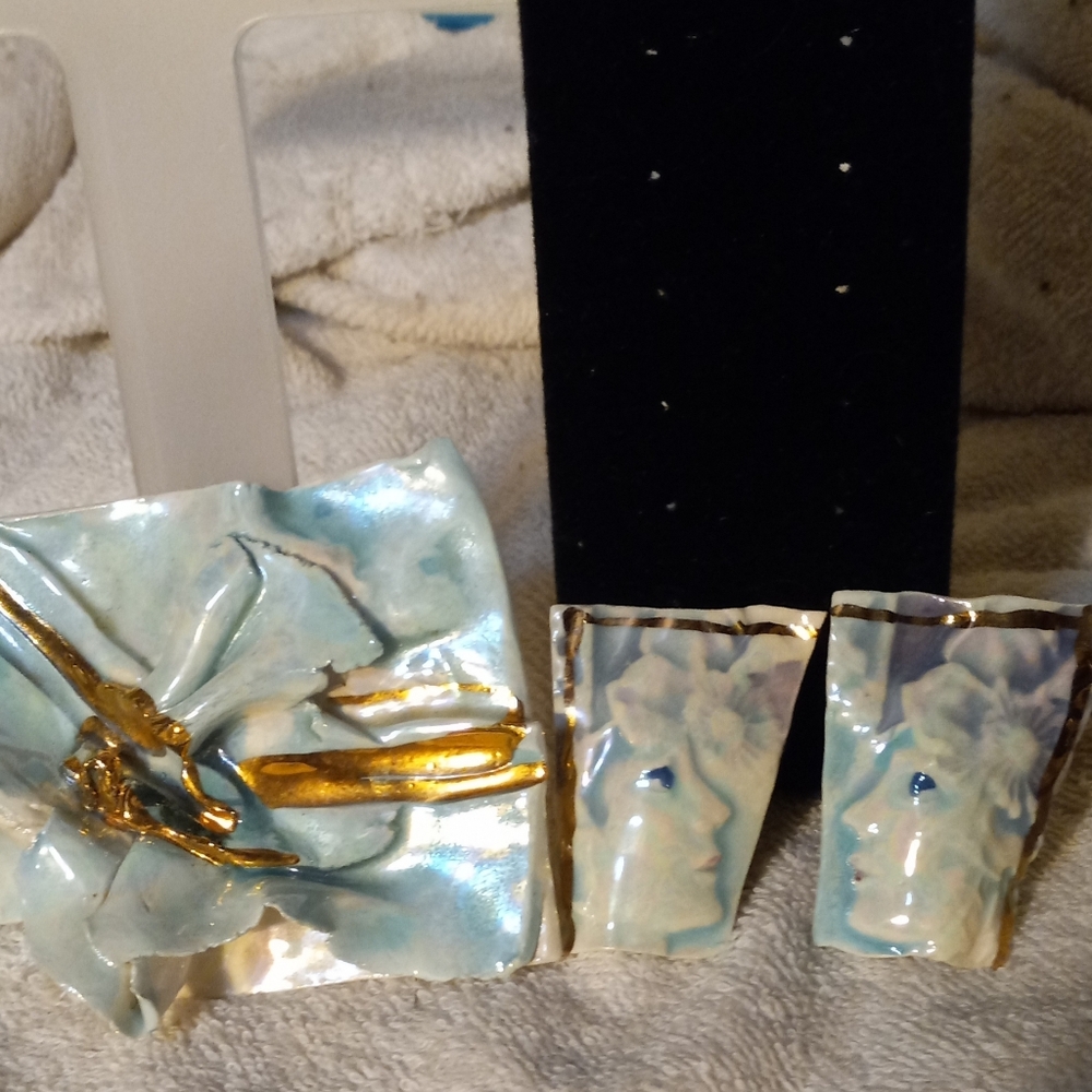 Not new,vintage ceramic dragonfly large pin & abstract faces pierced earrings.